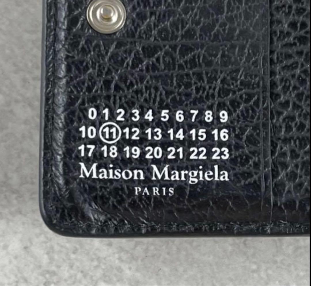 ぱ*こ様 黒のレザー二つ折り財布