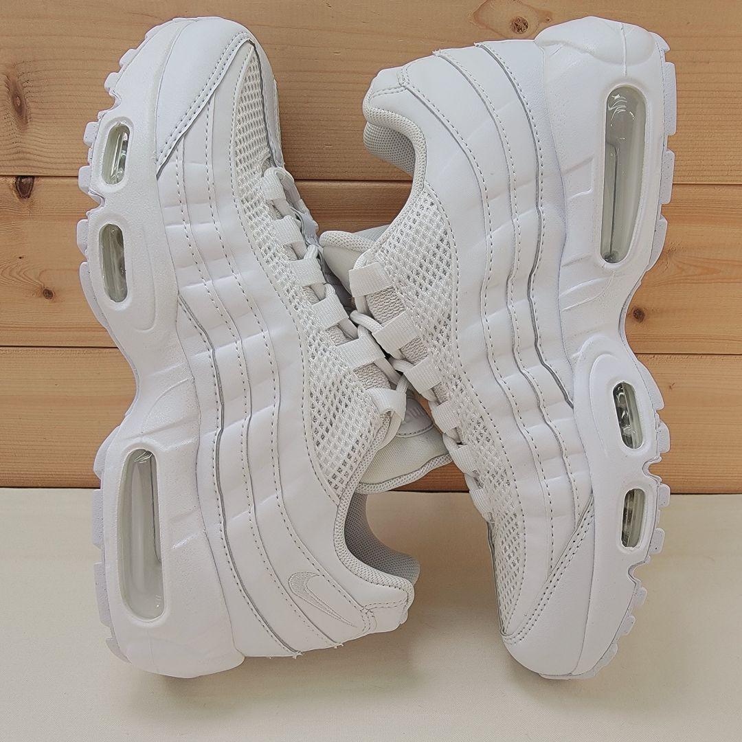 ナイキ WMNS エアマックス 95 ネクストネイチャー \"白\" 24.5㎝