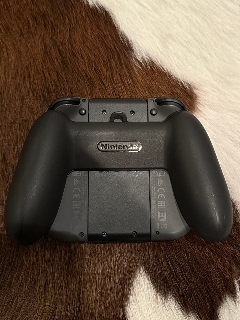 hiro　Switch 本体Nintendo純正プロコンピクミンソフト