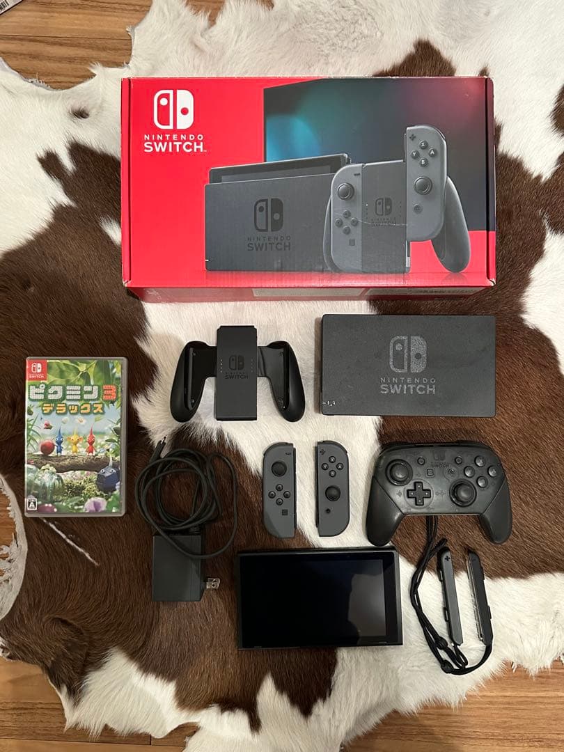 hiro　Switch 本体Nintendo純正プロコンピクミンソフト