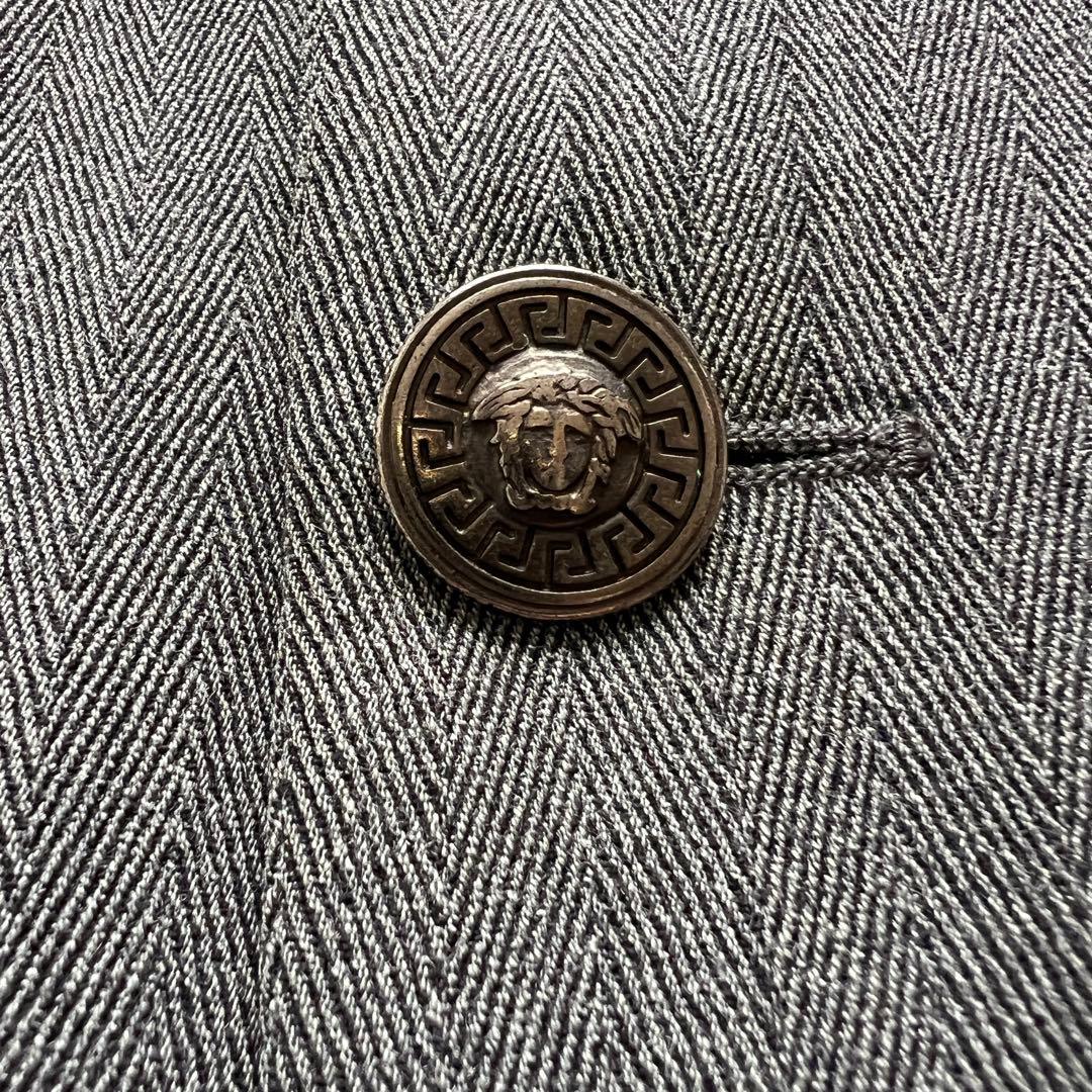 ジャンニヴェルサーチ ストライプ セットアップ メデューサボタン C265