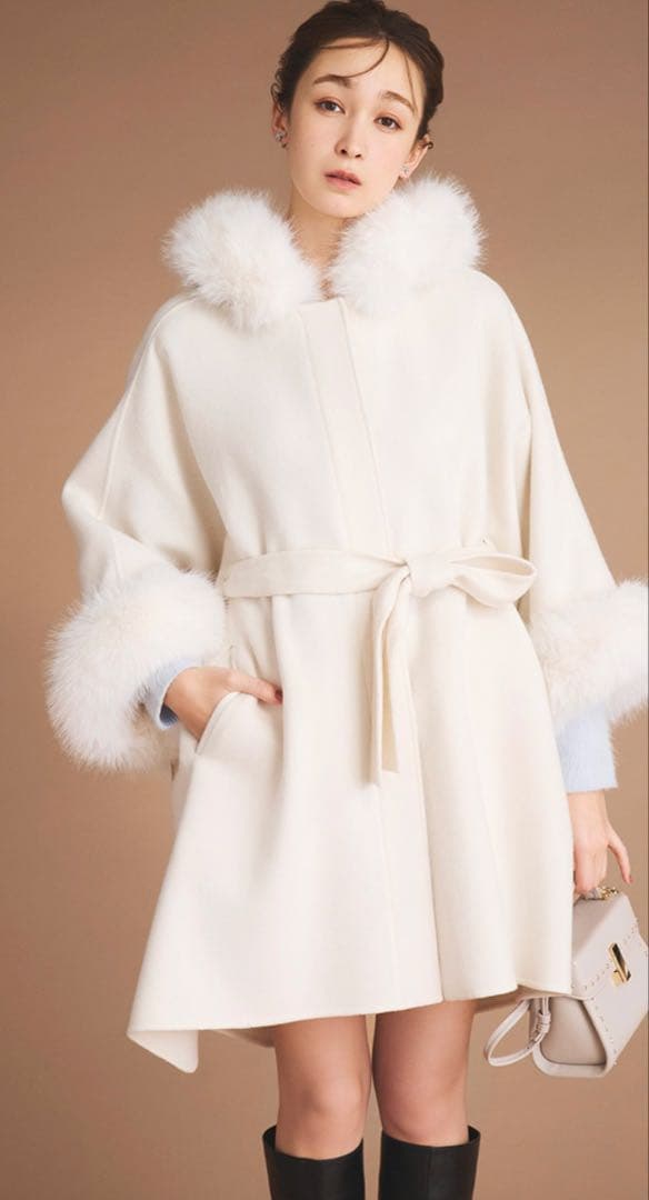 【定価:41800円】セルフォード　ファーポンチョ