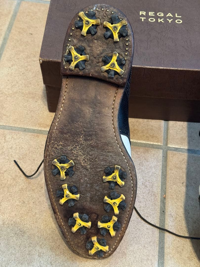 REGAL TOKYO 黒白 オックスフォードシューズ