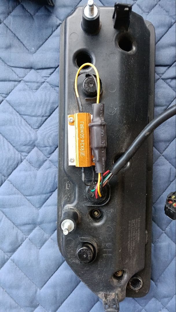 ジムニーJB64 テールランプ　シーケンシャルウィンカー　訳あり