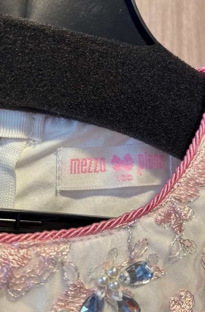 mezzo piano 刺繍ビジュー付きドレス　120