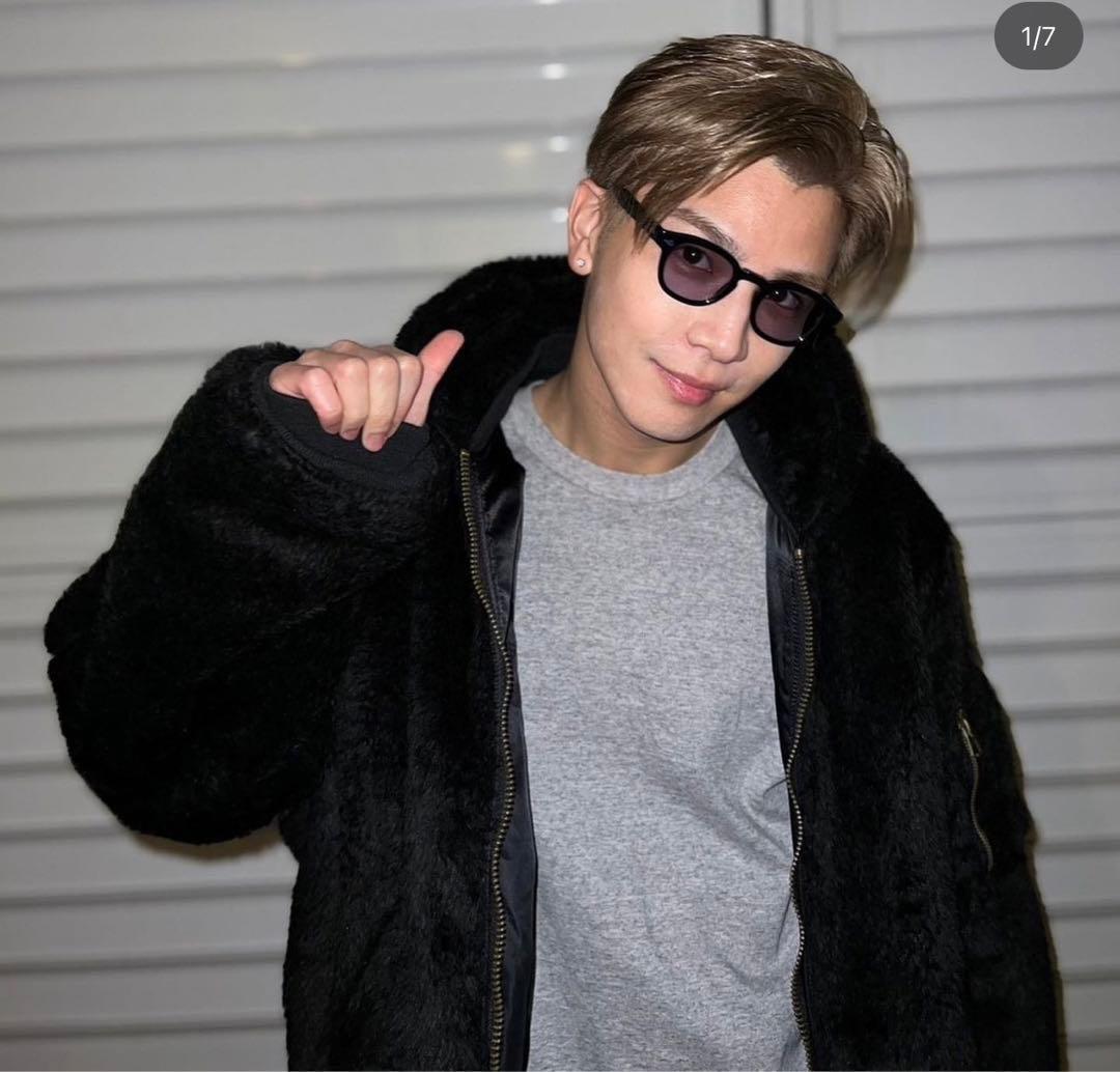 岩田剛典着Supreme Faux Fur Reversible MA-1