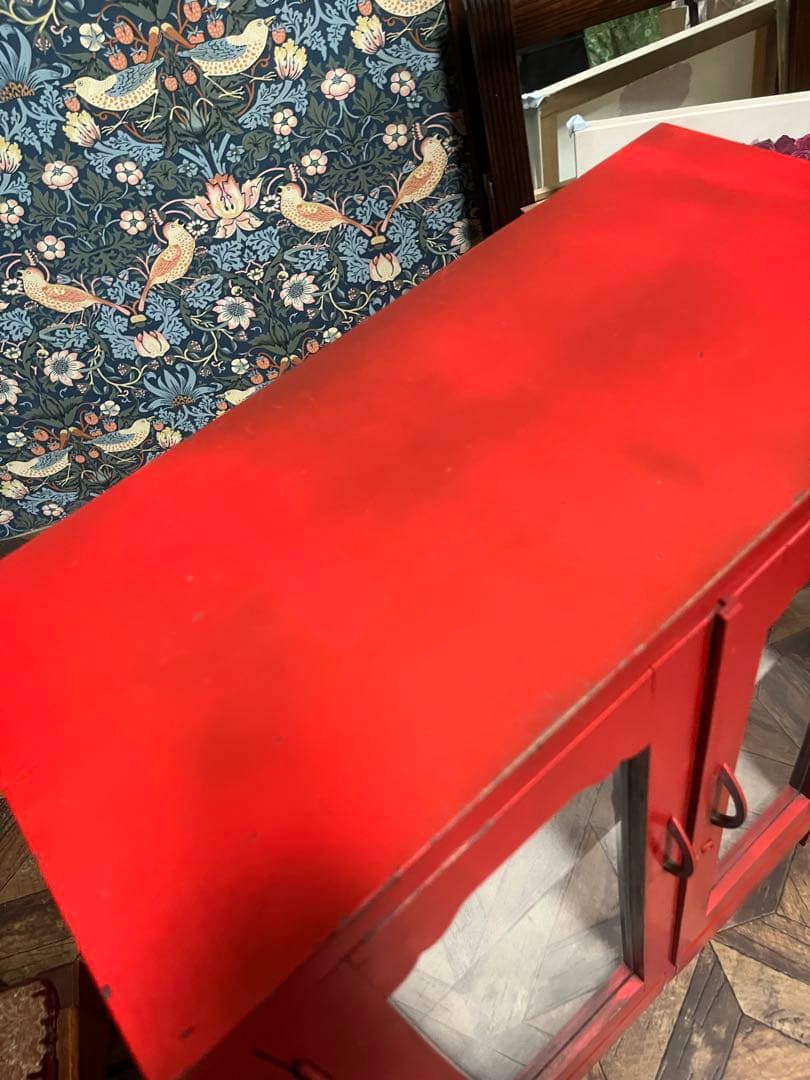 terupu＊赤 ガラスキャビネット 昭和レトロ 当時物 インテリア 水屋