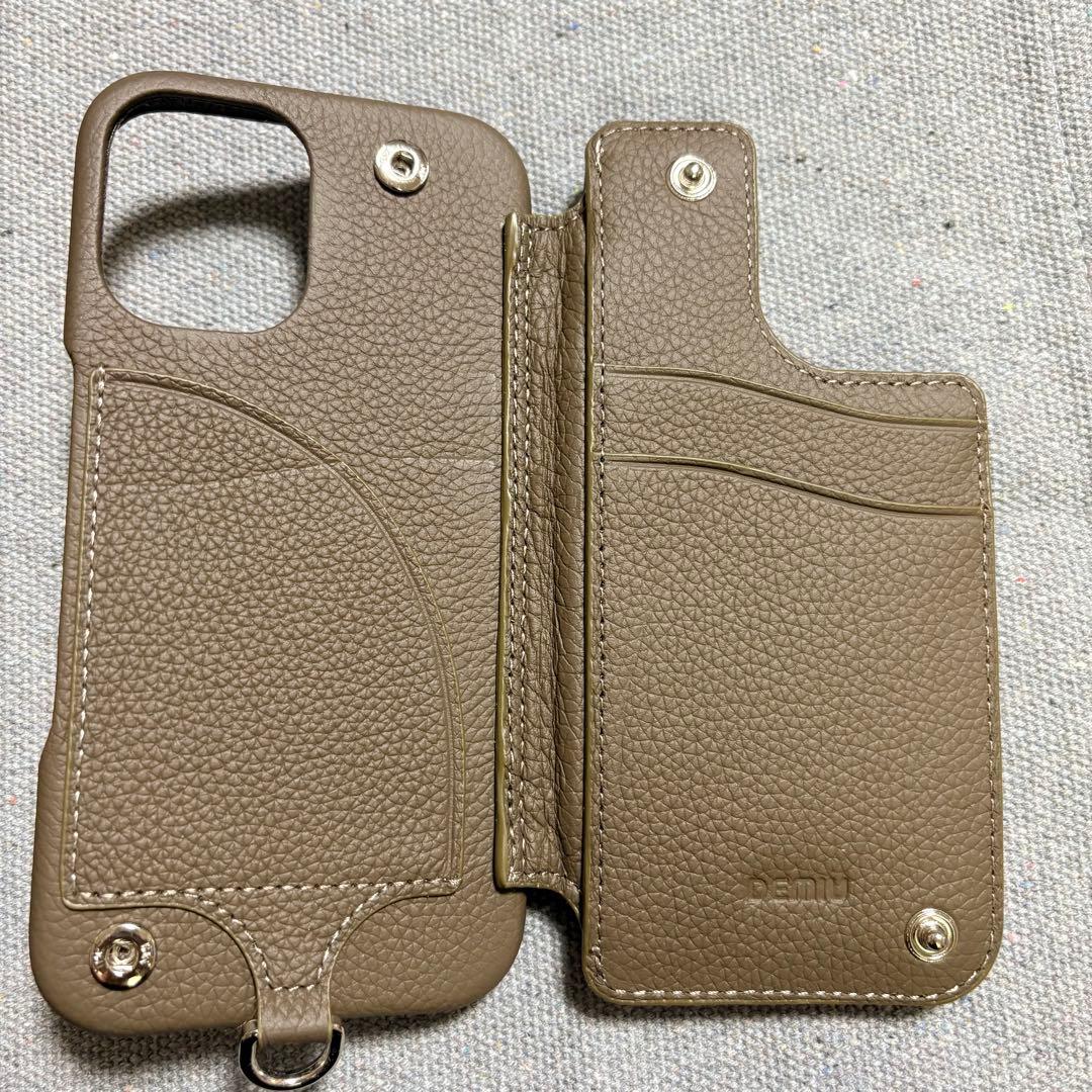 DEMIU iPhone16ケース、ハンドストラップ