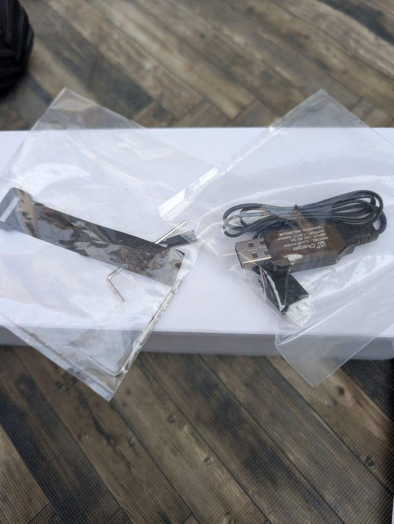 Associated MT12 4x4 Monster Van　RTR ラジコン