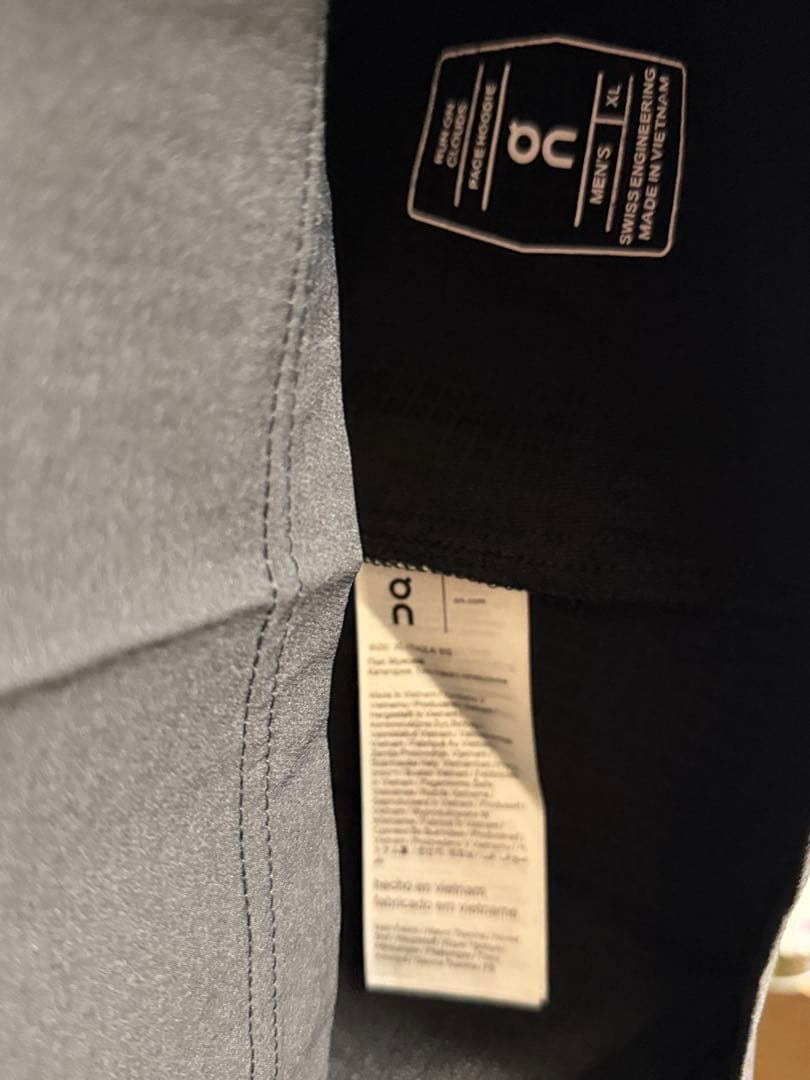 オン On ペースフーディー Pace Hoodie ランニング ジャケットXL