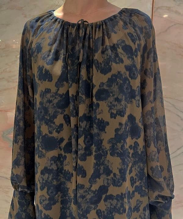 ■専用■美品【AK+1】5万円 2024年 シフォン 花柄マキシワンピース