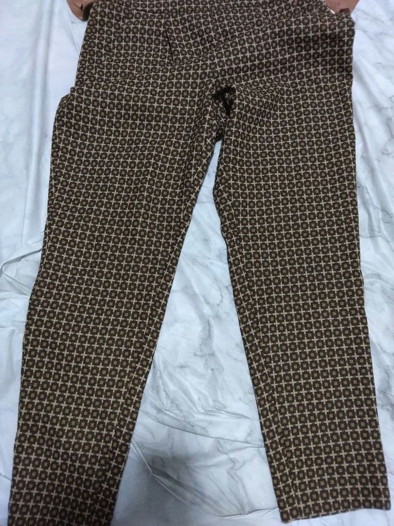 アクア未使用品に近いセンソユニコ　ALYSI 40 オールインワン　つなぎ