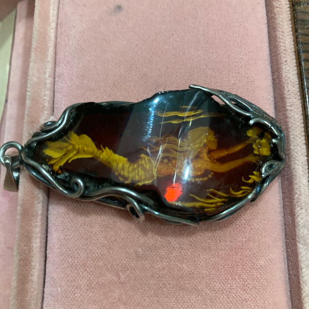 琥珀　インタリオ　ペンダントトップ　マーメイド