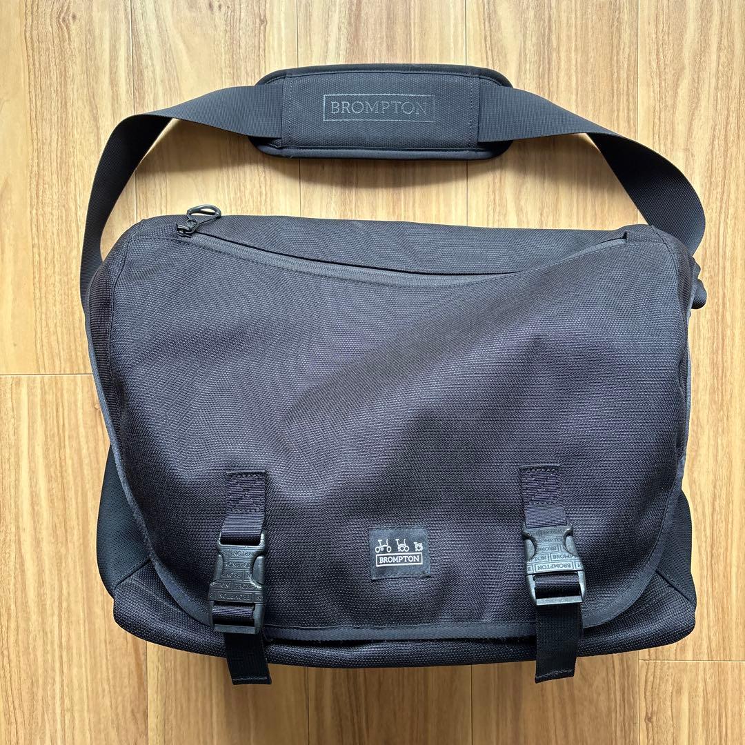 BROMPTON ブロンプトン　Messenger Bag　23L　Black
