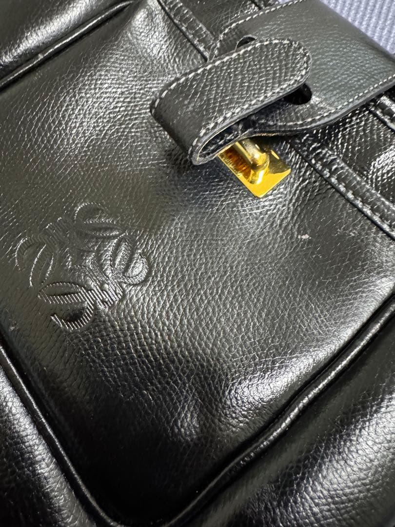 LOEWEショルダーバッグ