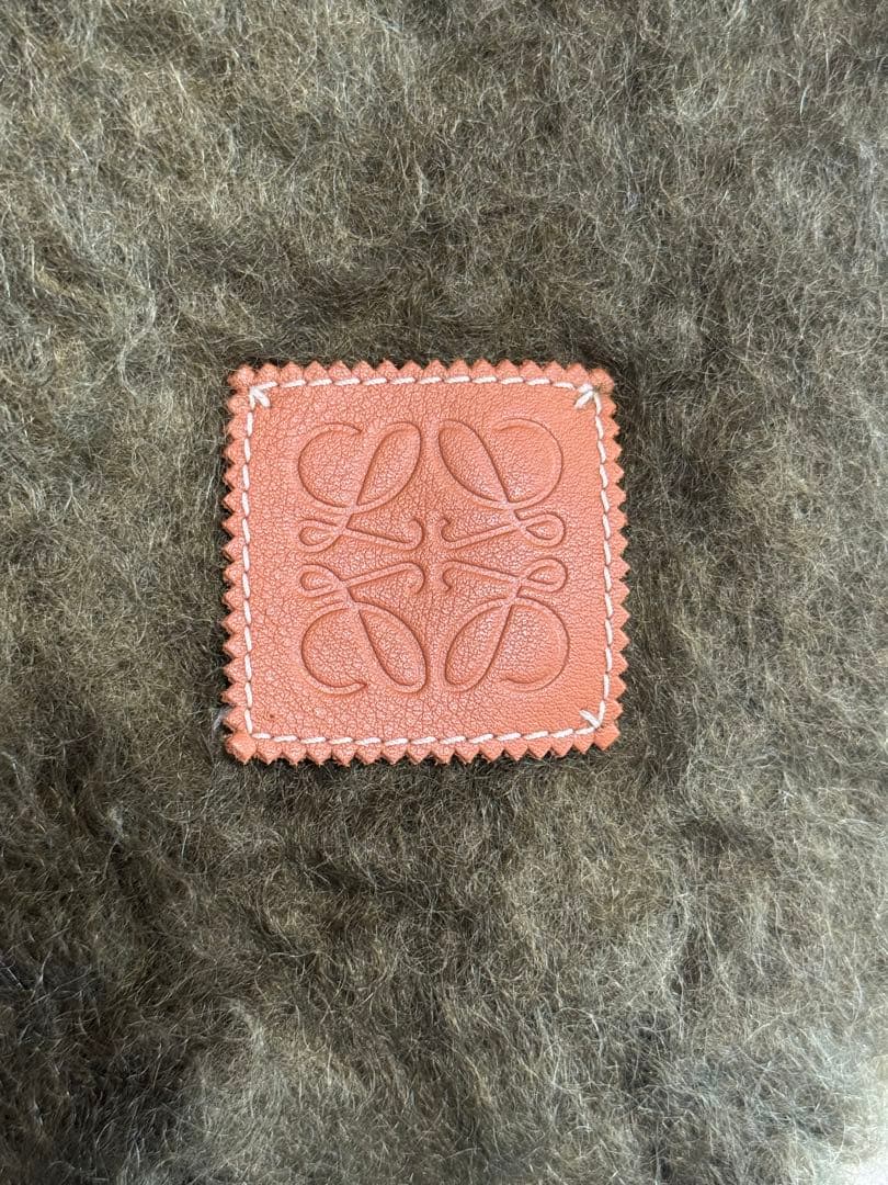 LOEWE 大判　マフラー　オリーブグリーン