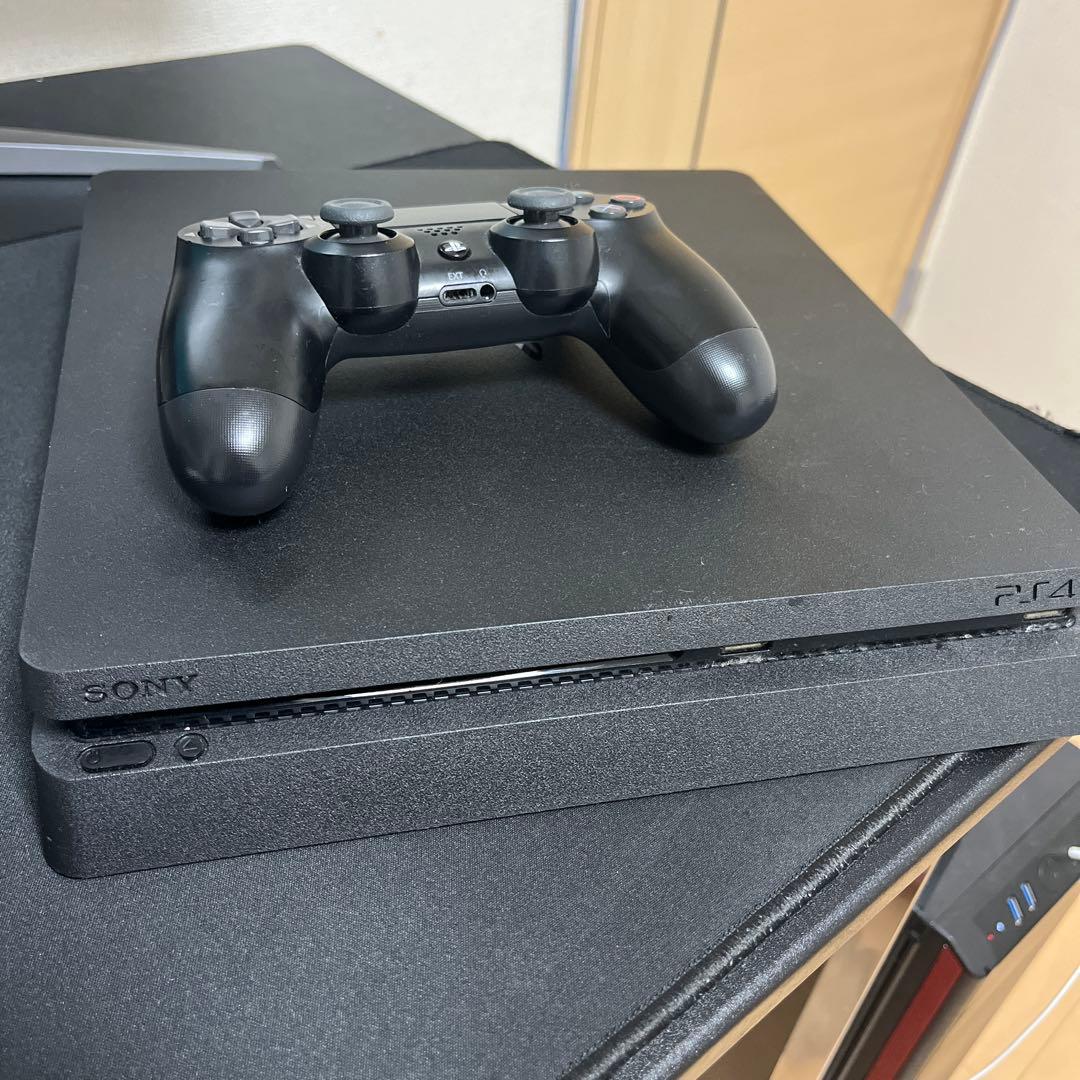 プレイステーション4 ほぼ新品です！！