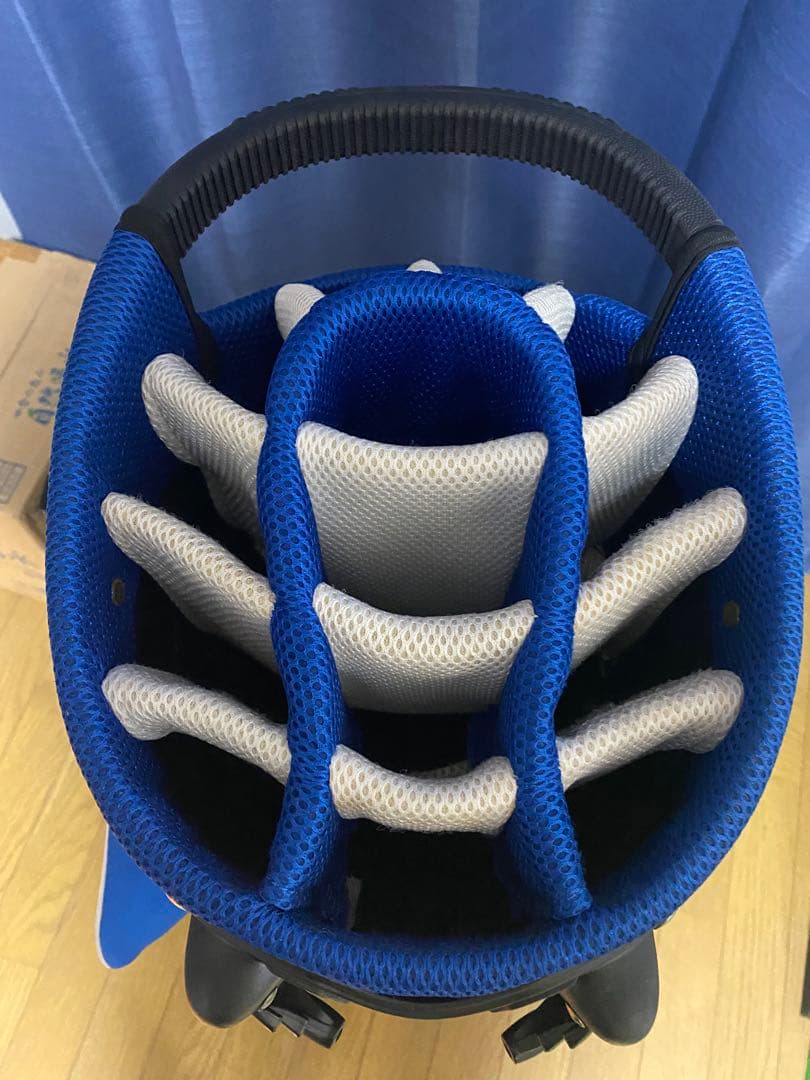 専用　ヨーさん 希少の人気商品　ドジャース バッグヘッドカバー