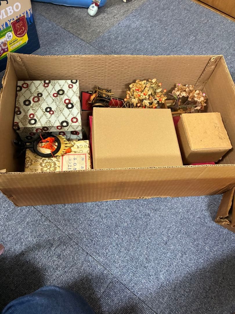 木目込み雛人形　十五人揃いの雛人形 ガラスケース付き