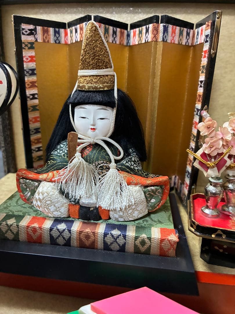 木目込み雛人形　十五人揃いの雛人形 ガラスケース付き