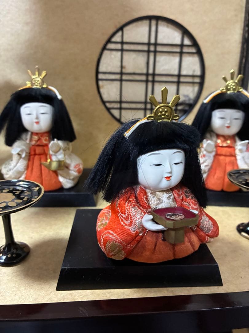 木目込み雛人形　十五人揃いの雛人形 ガラスケース付き