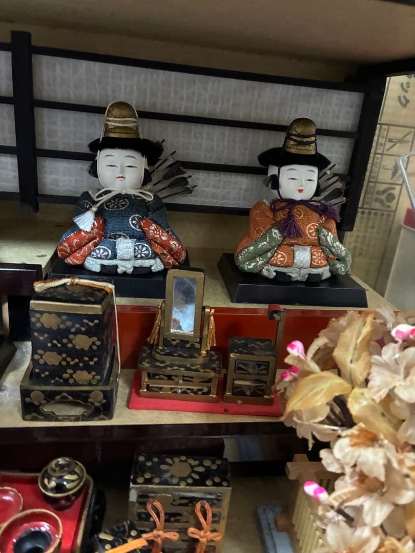 木目込み雛人形　十五人揃いの雛人形 ガラスケース付き