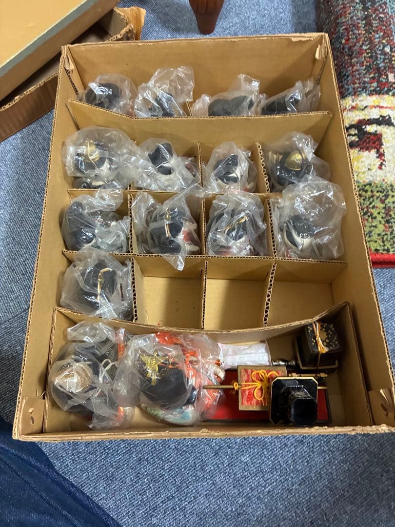 木目込み雛人形　十五人揃いの雛人形 ガラスケース付き