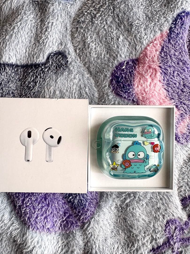 f*s様 AirPods4 ハンギョドンのケース付き