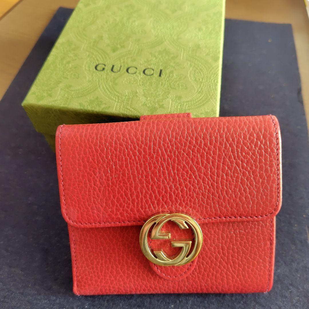 GUCCI レッド 二つ折り財布 箱付き