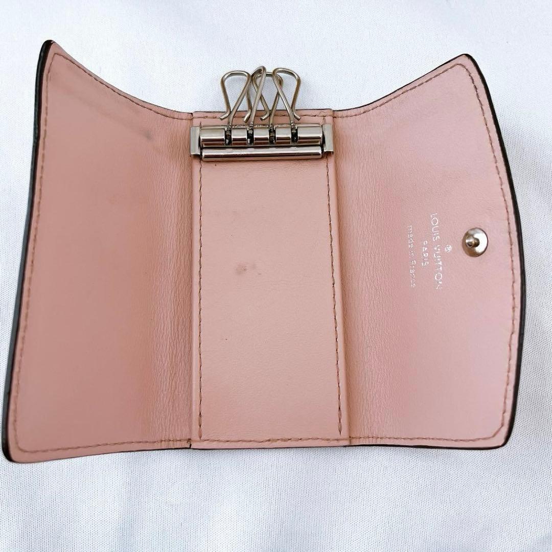 【あゆさちん】ルイヴィトン マヒナ ミュルティクレ M64056キーケース