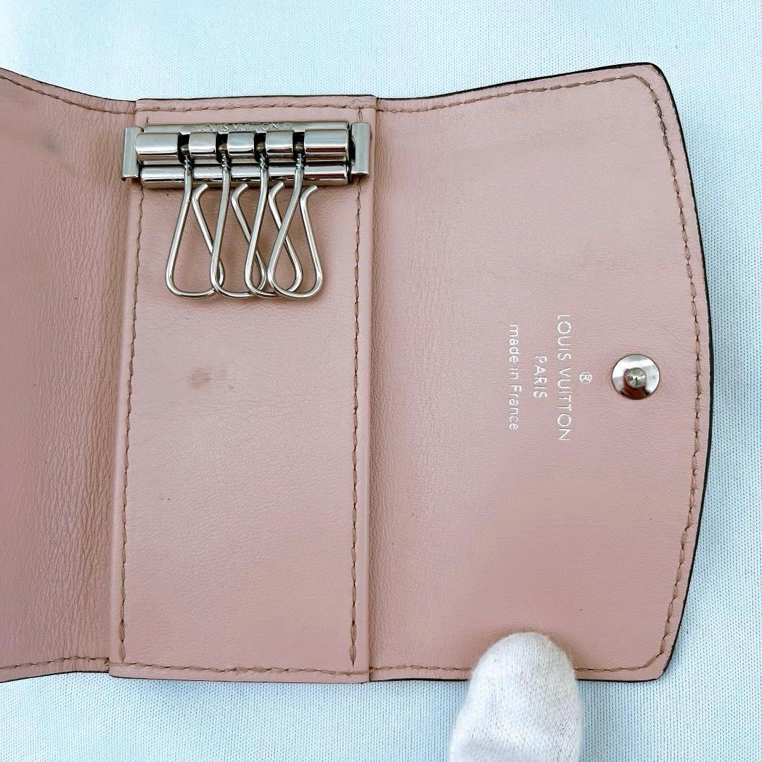 【あゆさちん】ルイヴィトン マヒナ ミュルティクレ M64056キーケース