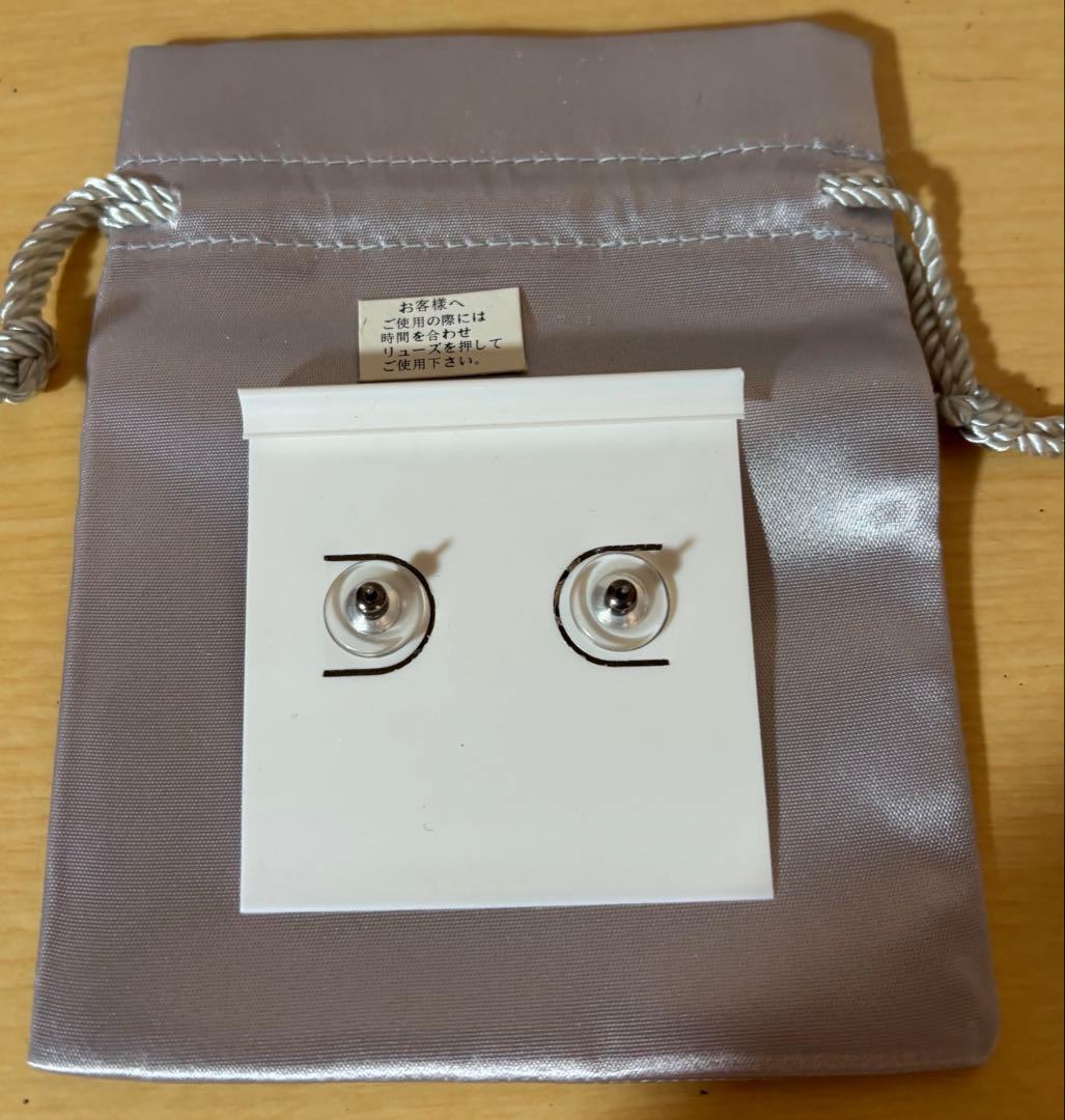 New123Christian Dior Dロゴピアス シルバー新品未使用