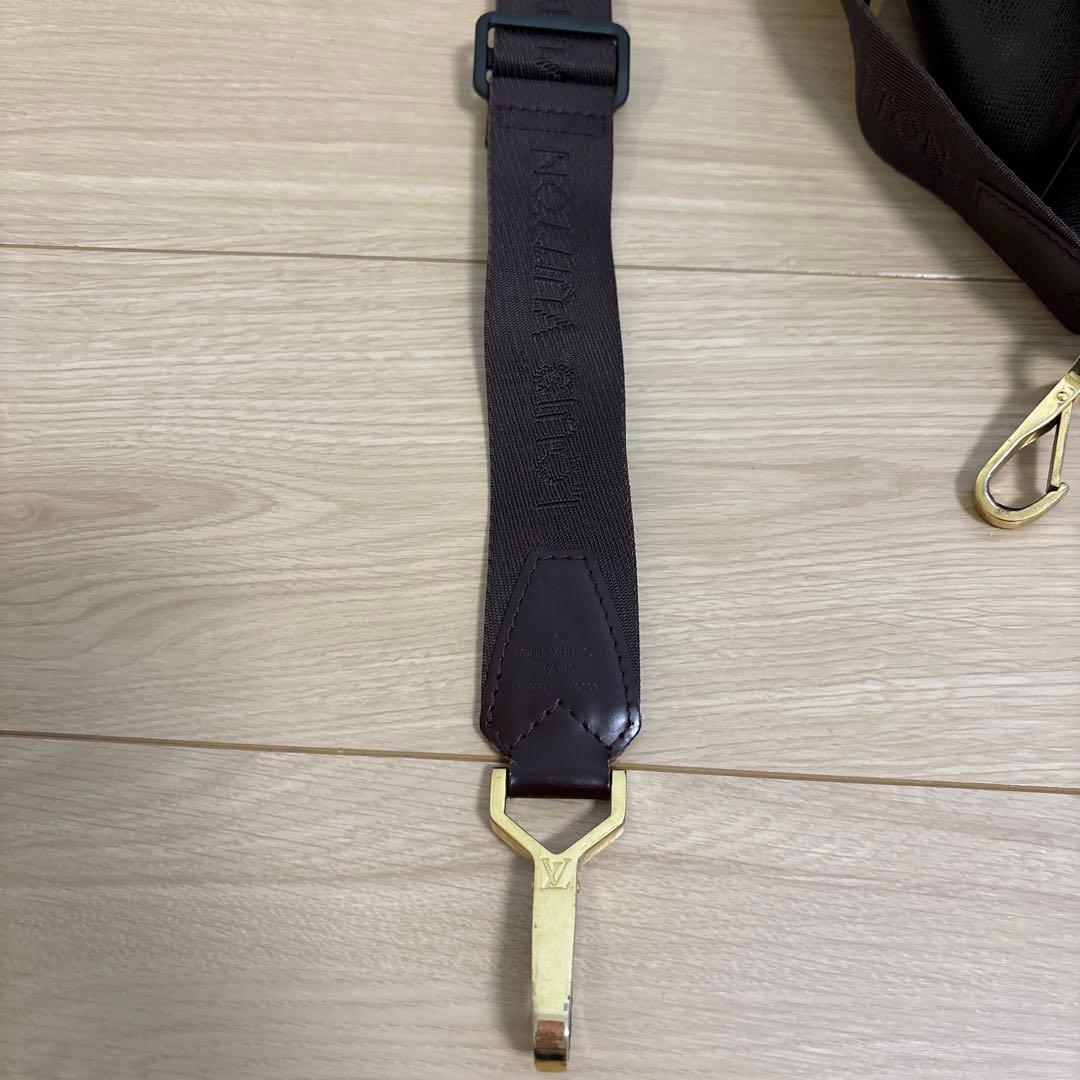 LOUIS VUITTON タイガ　ボストンバッグ