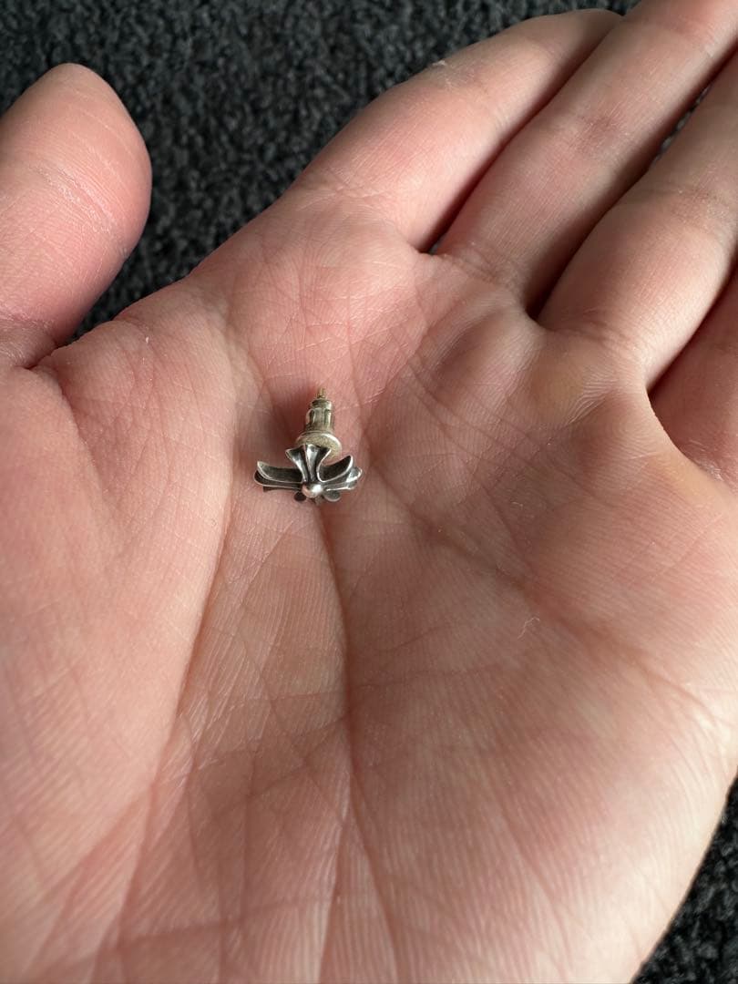 CHROME HEARTS クロムハーツ シルバーピアス フラワーモチーフ