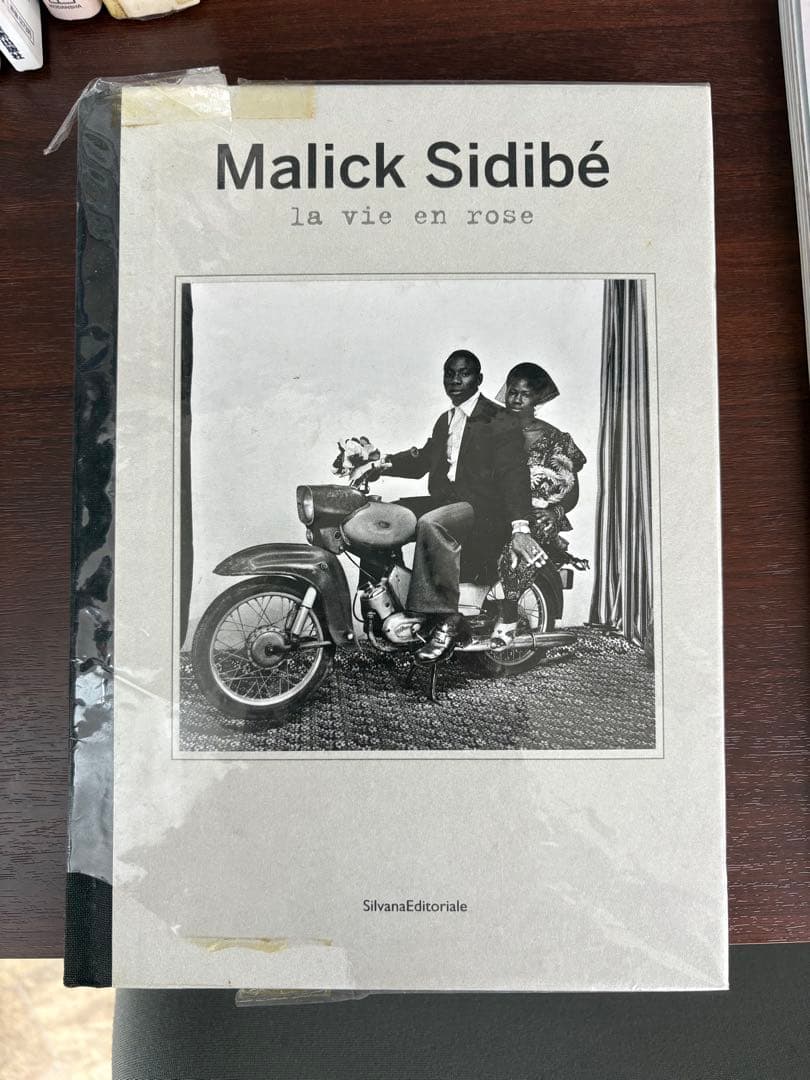 洋書 malick sidibe la vie en rose
