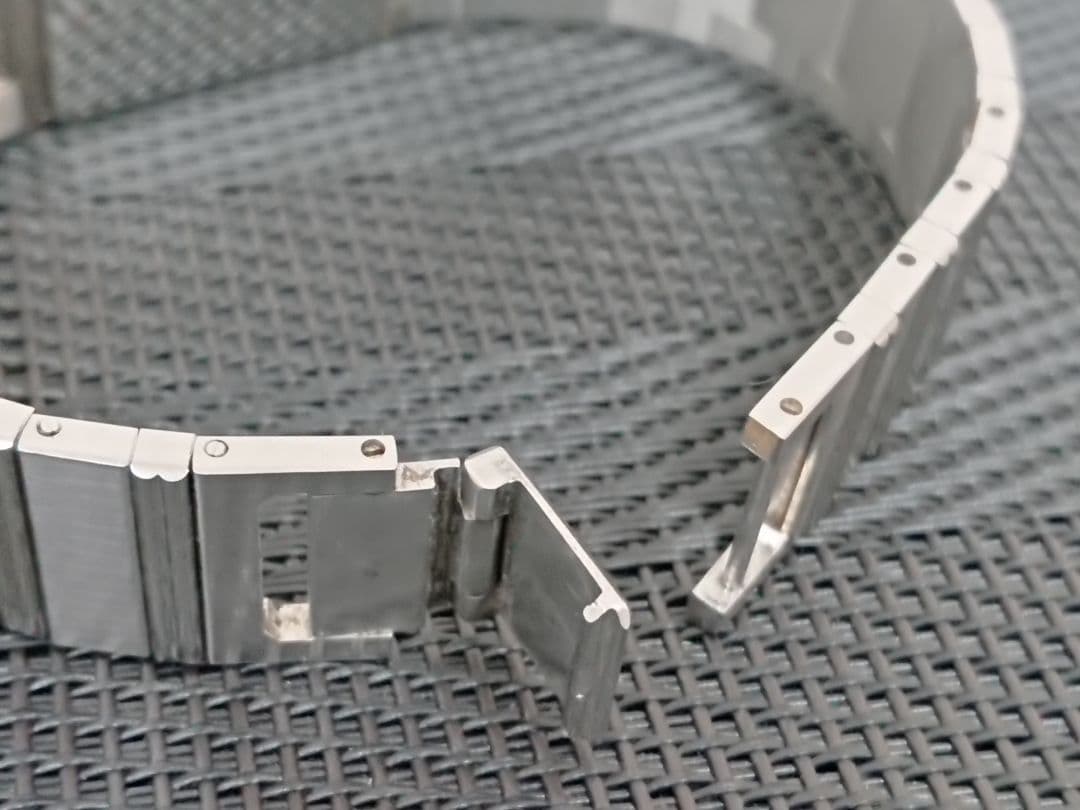 H1 イヴサンローラン YSL 腕時計 クォーツ ブラック シルバー