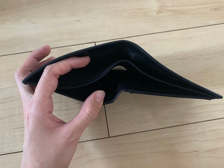 GUCCI ビー&スター 二つ折り財布