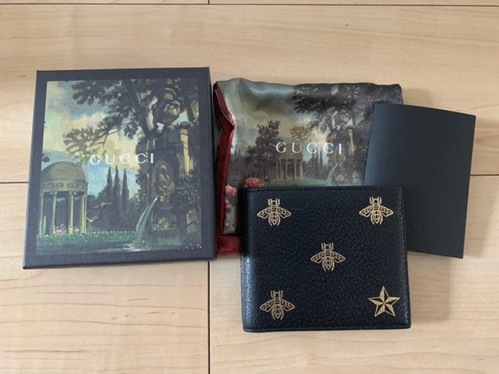 GUCCI ビー&スター 二つ折り財布