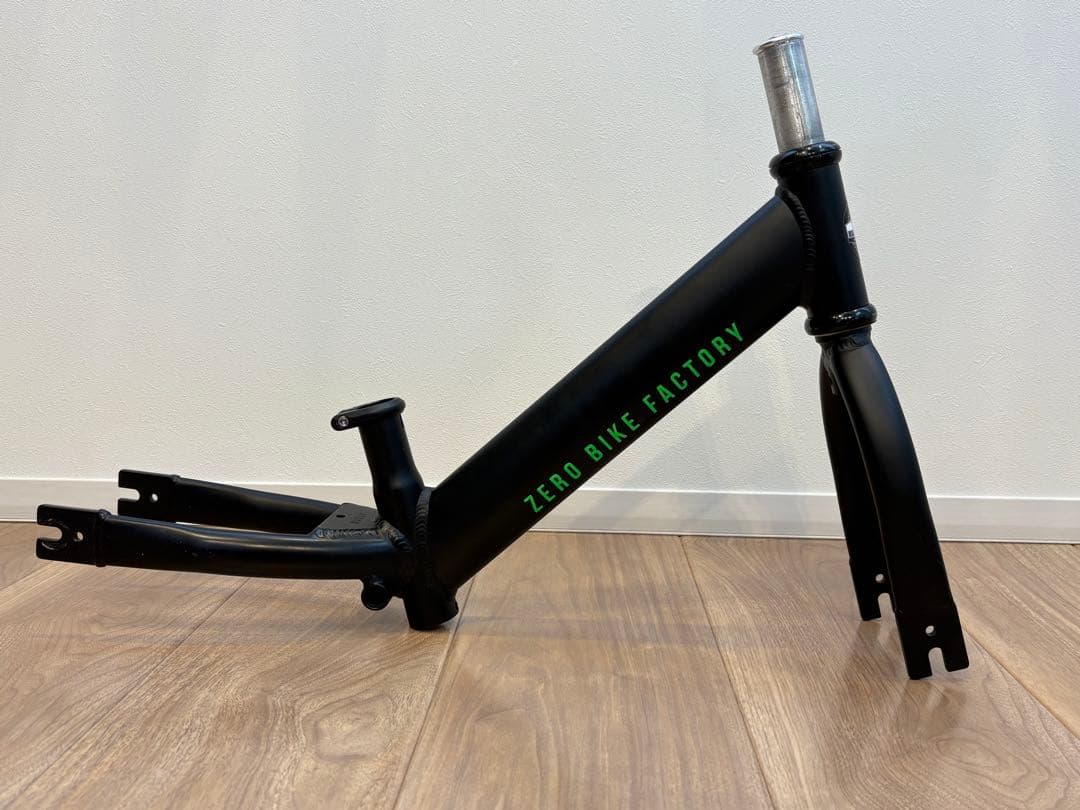 ZEROBIKEFACTORY　VANISH バニッシュ ランバイク