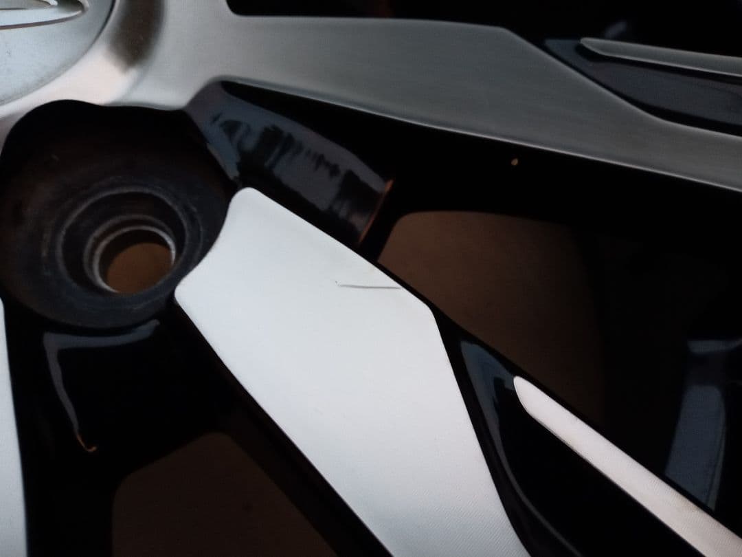 ダイハツ純正ブラックポリッシュホイール