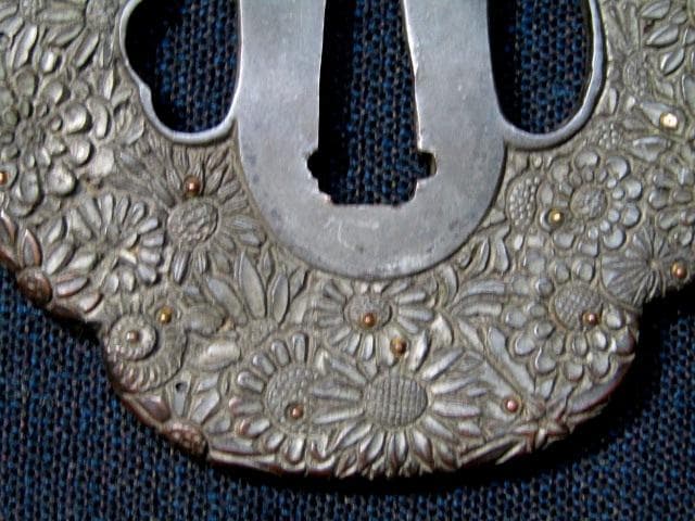 02★武具　刀装具　刀　脇差　銅鍔　金象嵌　菊文　木瓜型　箱付★