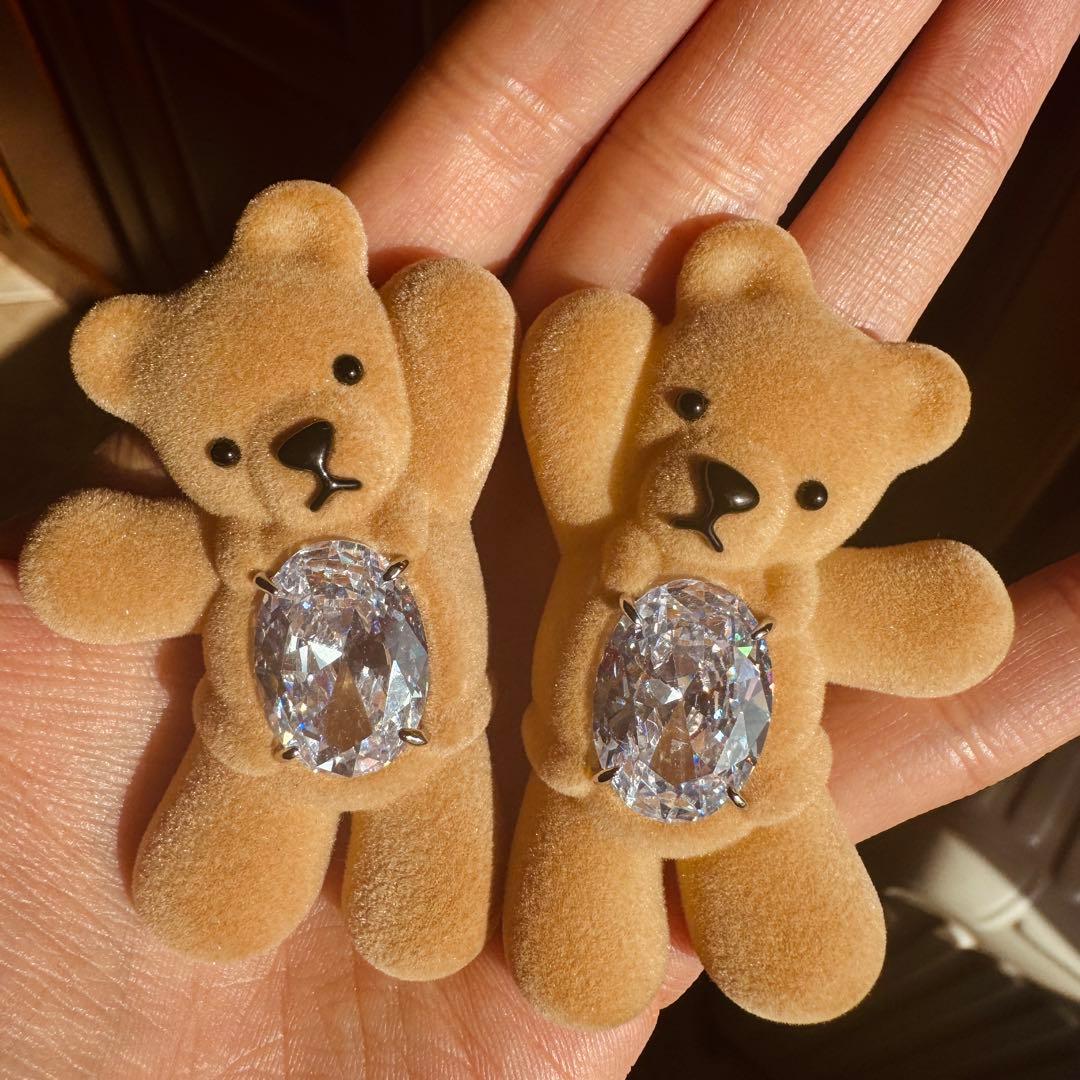 YVMIN クマちゃん　ヘアクリップ 左右 セット ペア