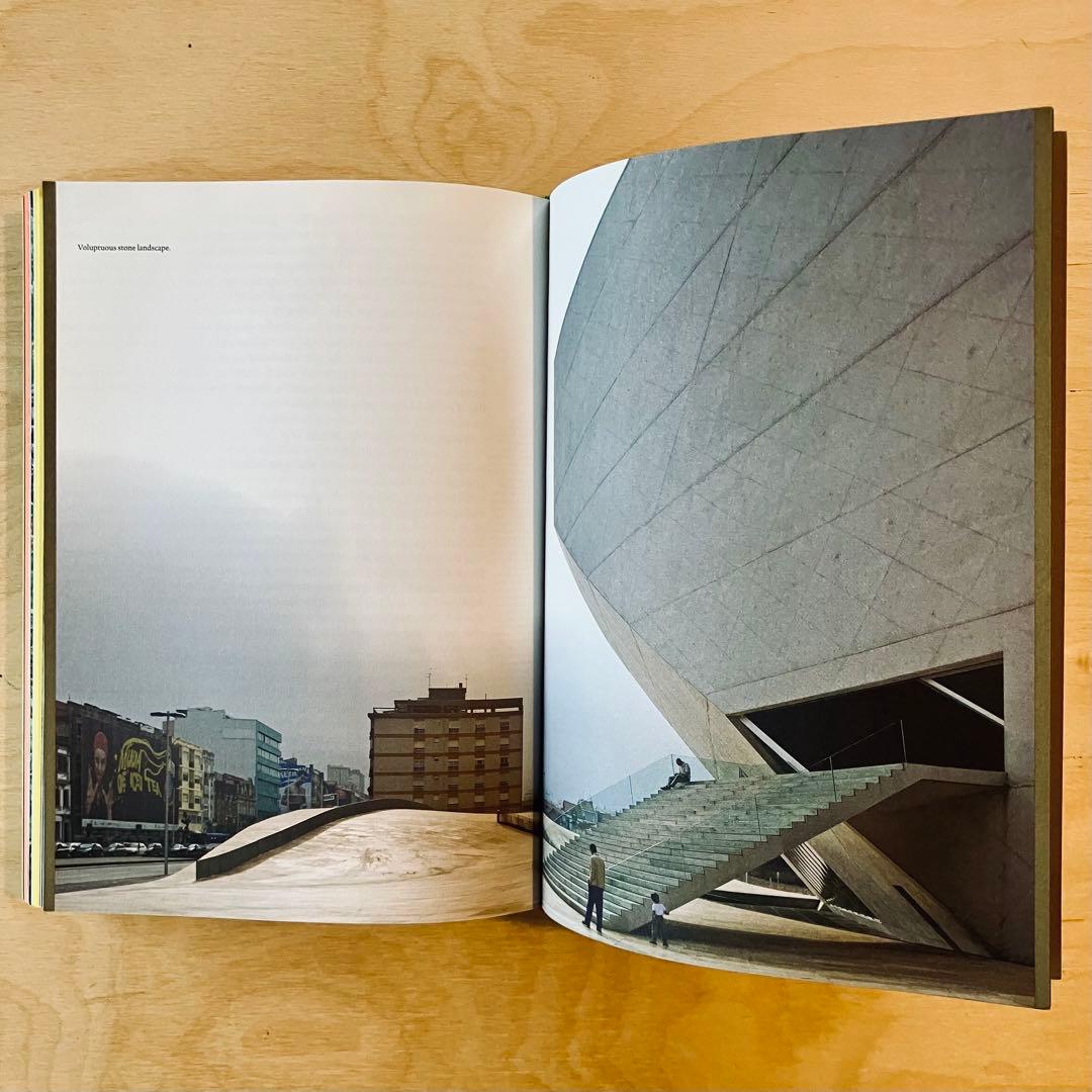 Inside Outside Petra Blaisse ペトラ・ブレーゼ作品集