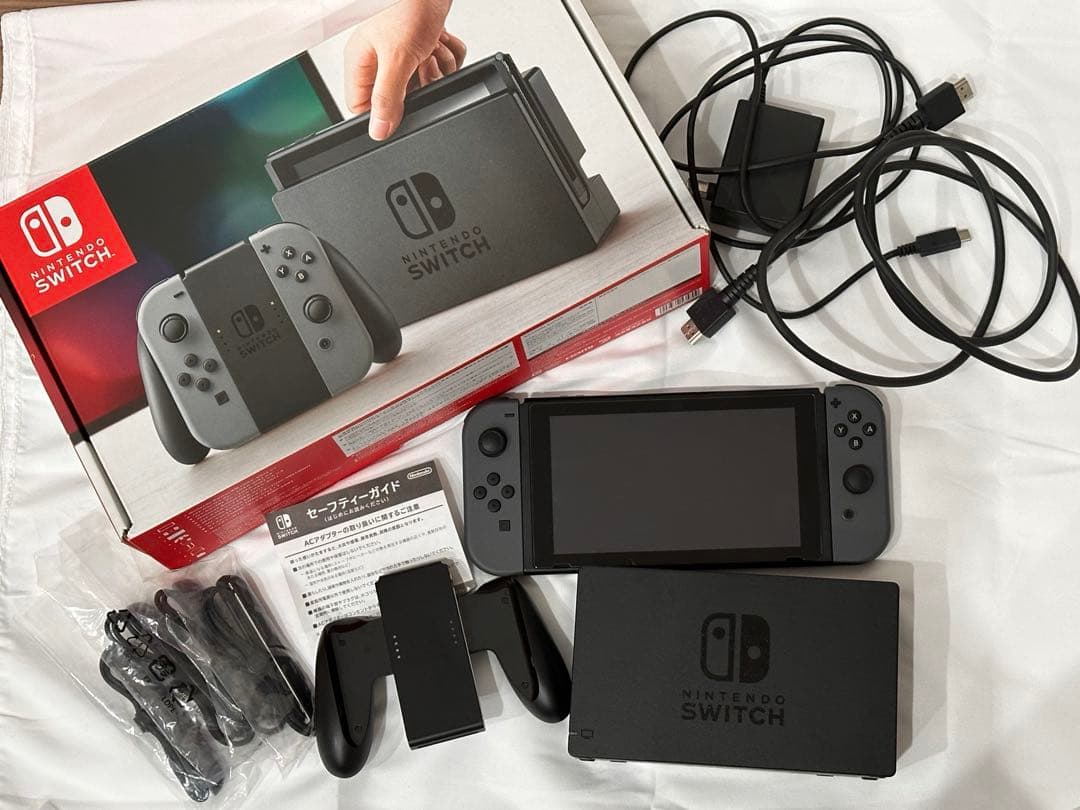 Nintendo switch本体　グレー