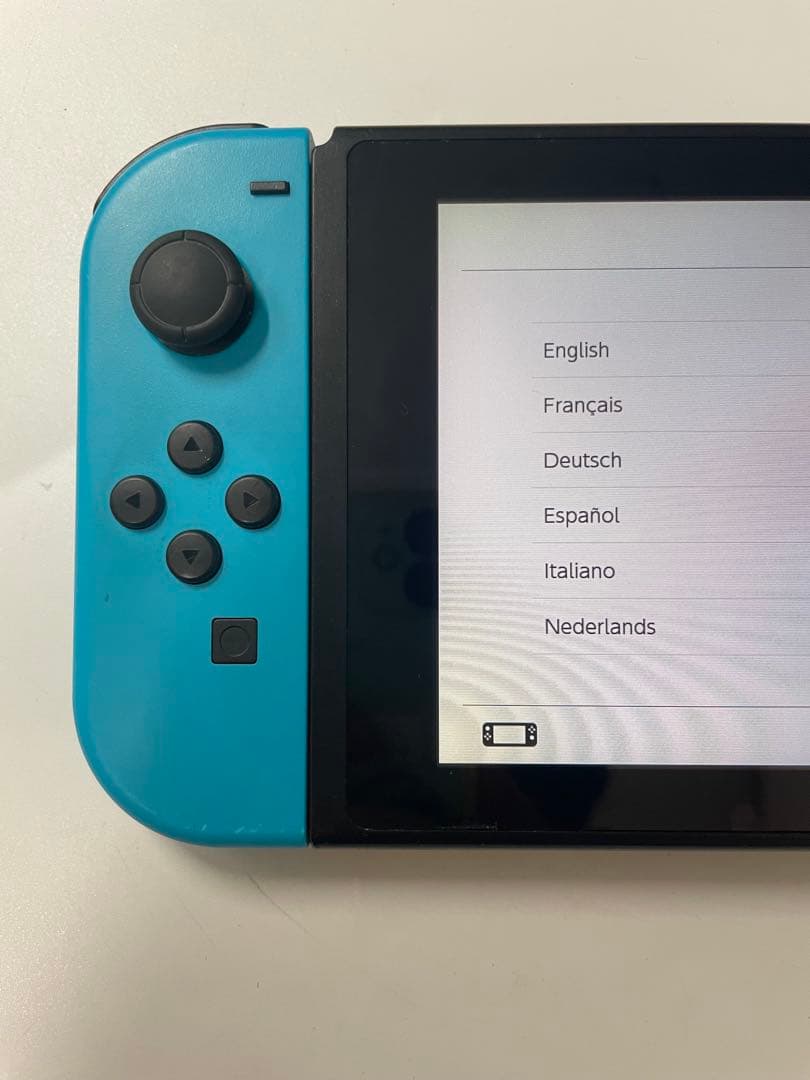 Nintendo Switch 本体 青赤 Joy-Con　画面割れあり