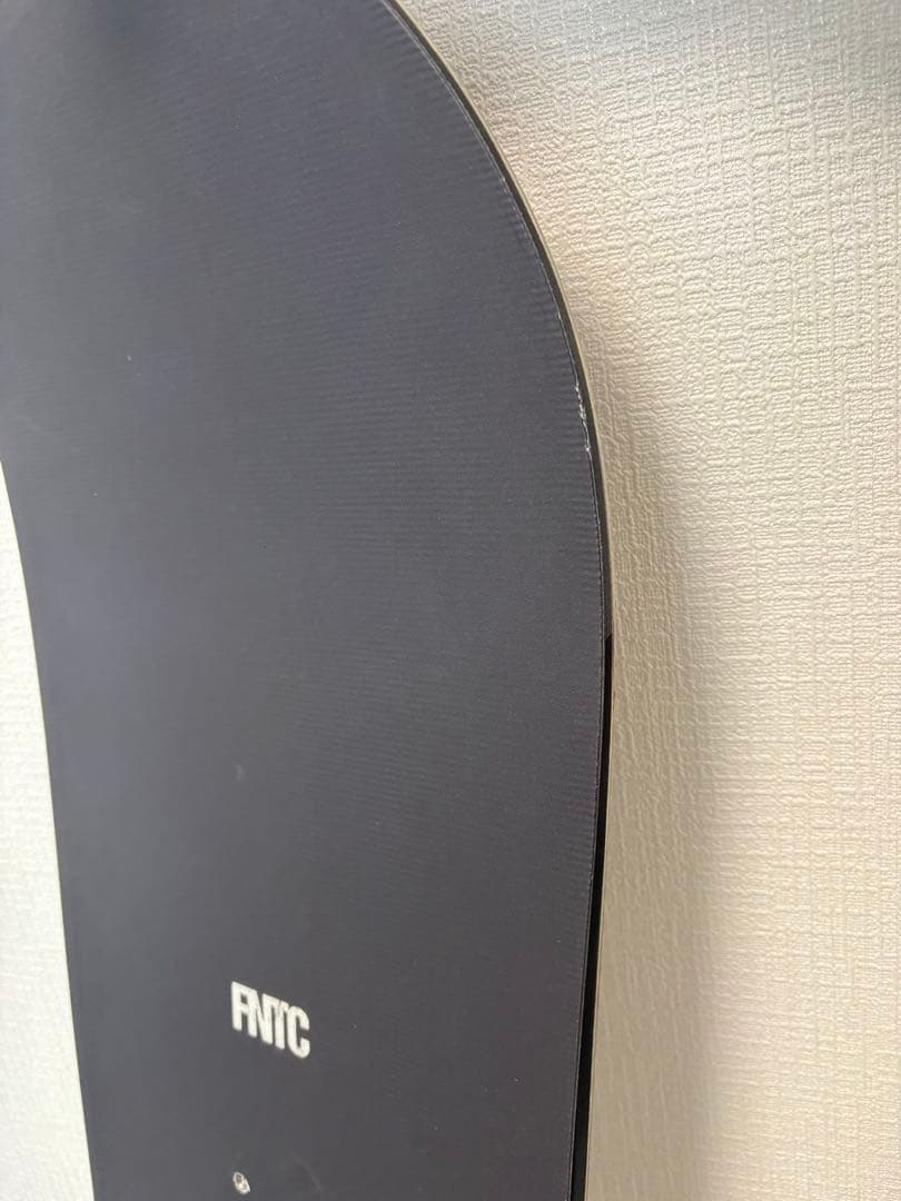 TNTC 143 スノーボード FLUXバインディングS、ケース付