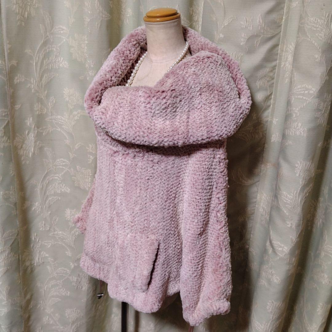 新品同様使用感無し✩イタリア製✩レッキス✩ピンク✩被り✩アウター✩前ポケット有り