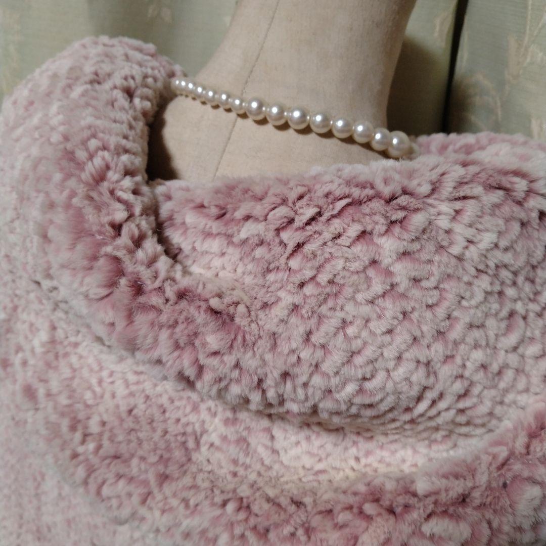 新品同様使用感無し✩イタリア製✩レッキス✩ピンク✩被り✩アウター✩前ポケット有り