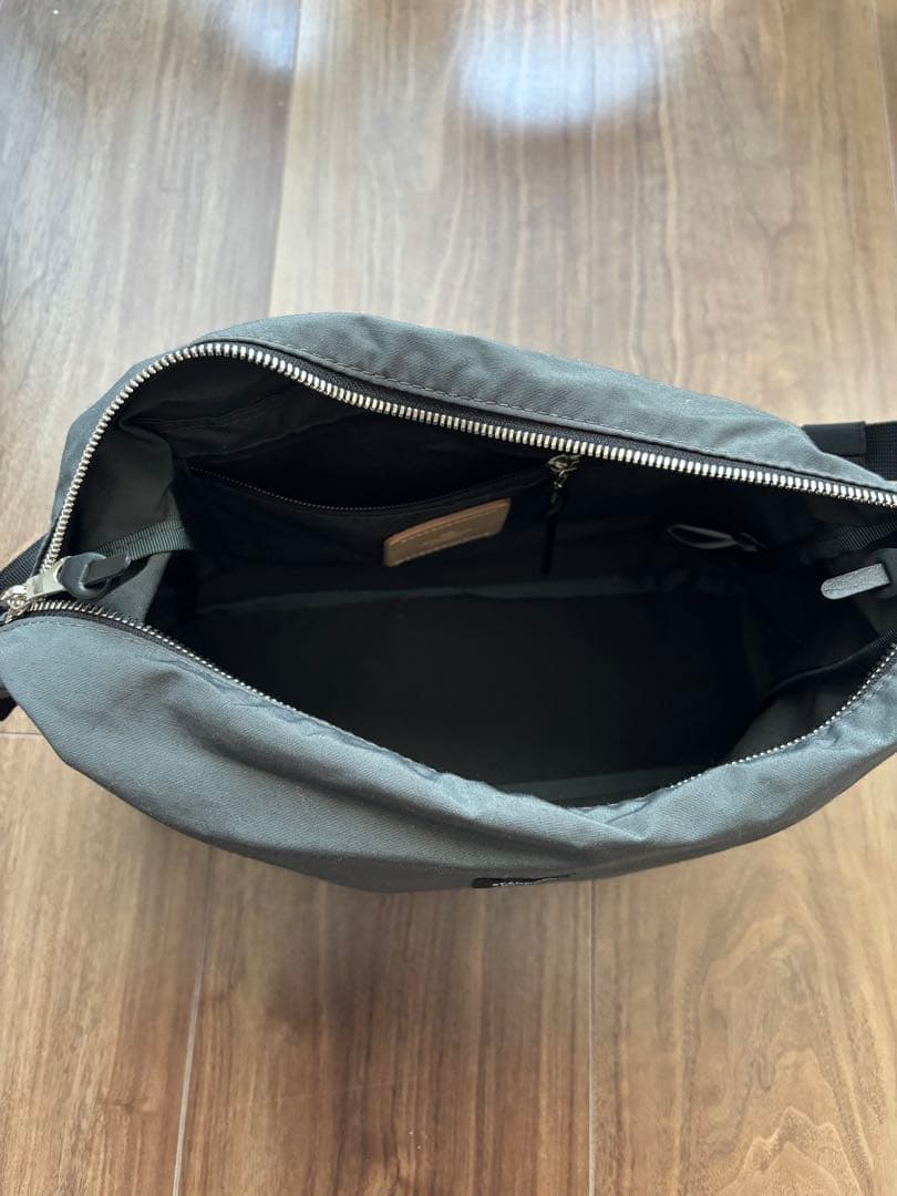 スタンダードサプライ / シンプリシティ / トライアングルショルダー