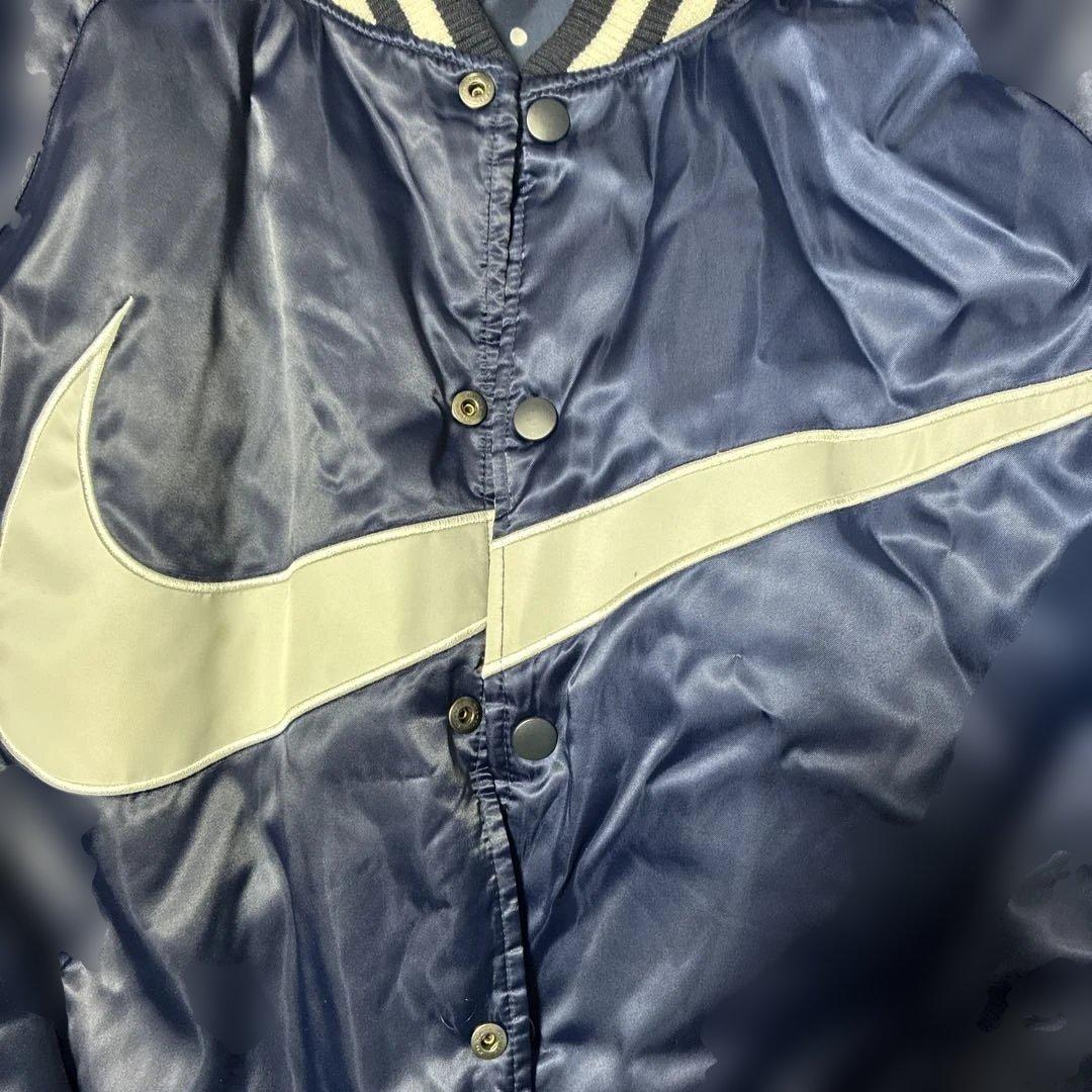 ブリストル✕Nike フード付き ネイビーサテンスタジャン　サイズ Ｌ